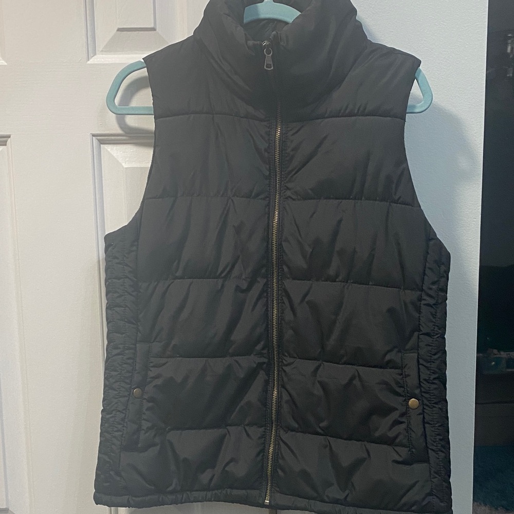 Old Navy Women's Dark Puffer Vest